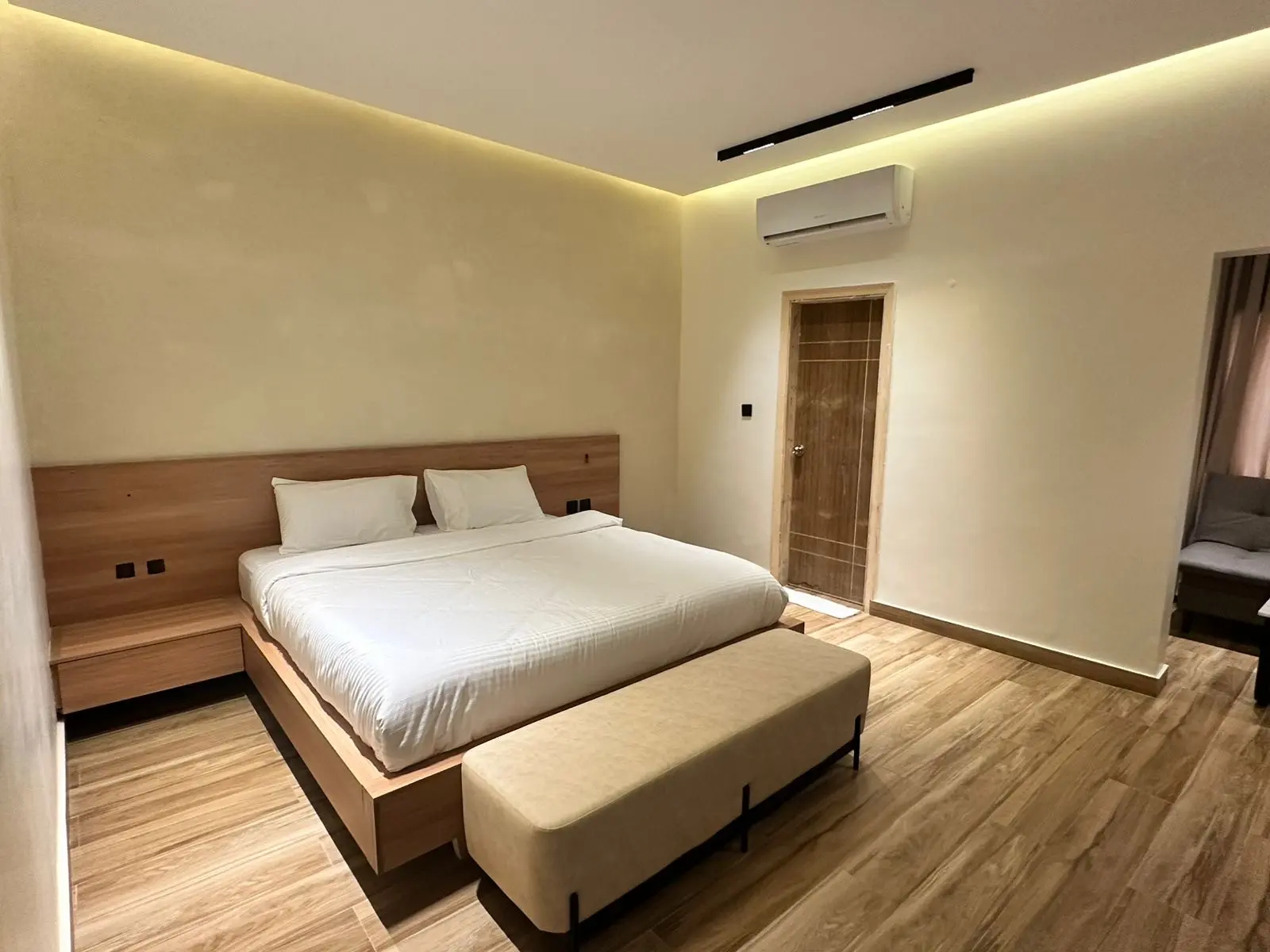 Superior room seating area
